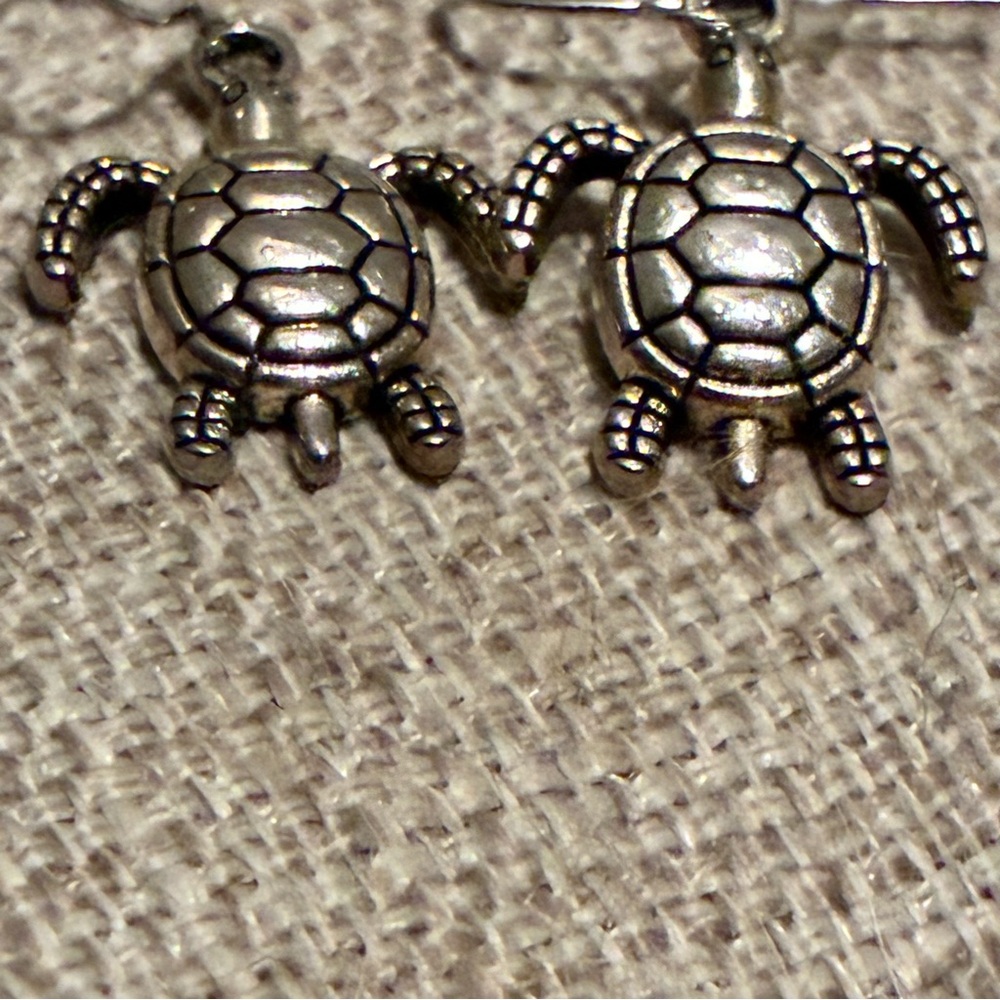 Silver Tone Stainless Sea Turtle Dangle Earrings Ocean Beach Coastal Jewelry NEW - Picture 4 of 7